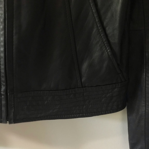 Ladies Kenneth Cole Black Leather Jacket-size small - Picture 4 of 8